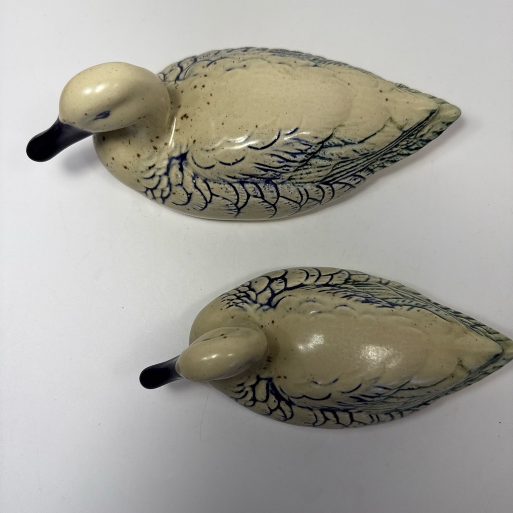 Pair of Laurentian pottery ducks made in Canada blue cream glaze B2 - Picture 2 of 8